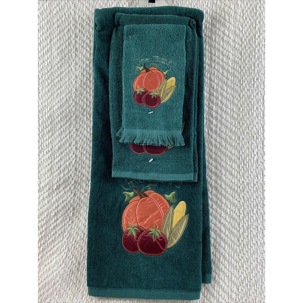 Thanksgiving Decorator Green Bath Room Hand Towels Set Fall Pumpkin Embroidered